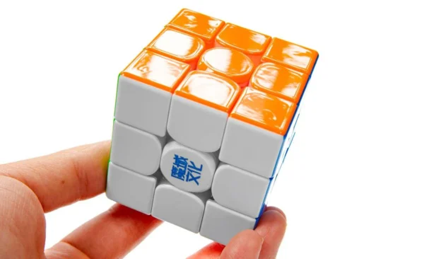 MoYu WeiLong 3x3 V11 (20-Magnet Ball-Core, MagLev, UV Coated)